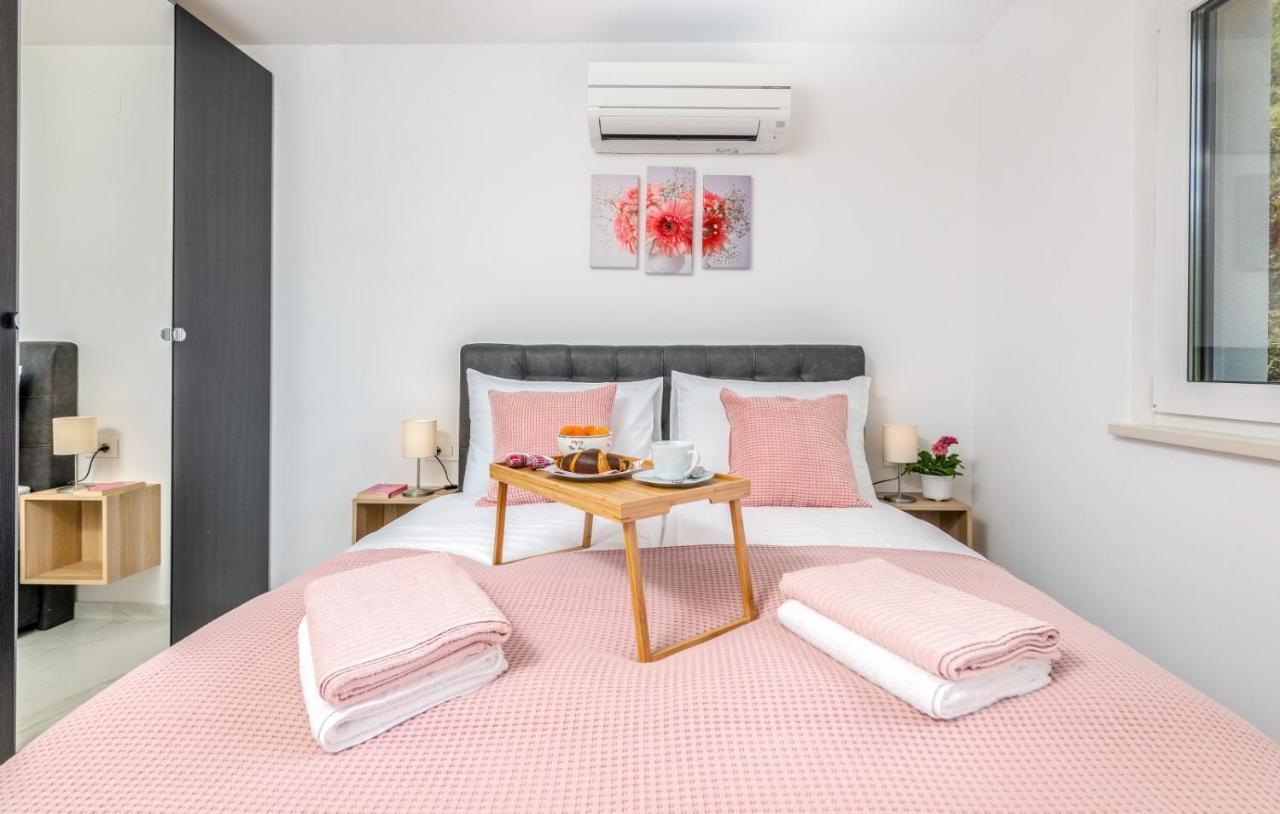 Apartments Elle Luxury Vantacici Малинська Екстер'єр фото