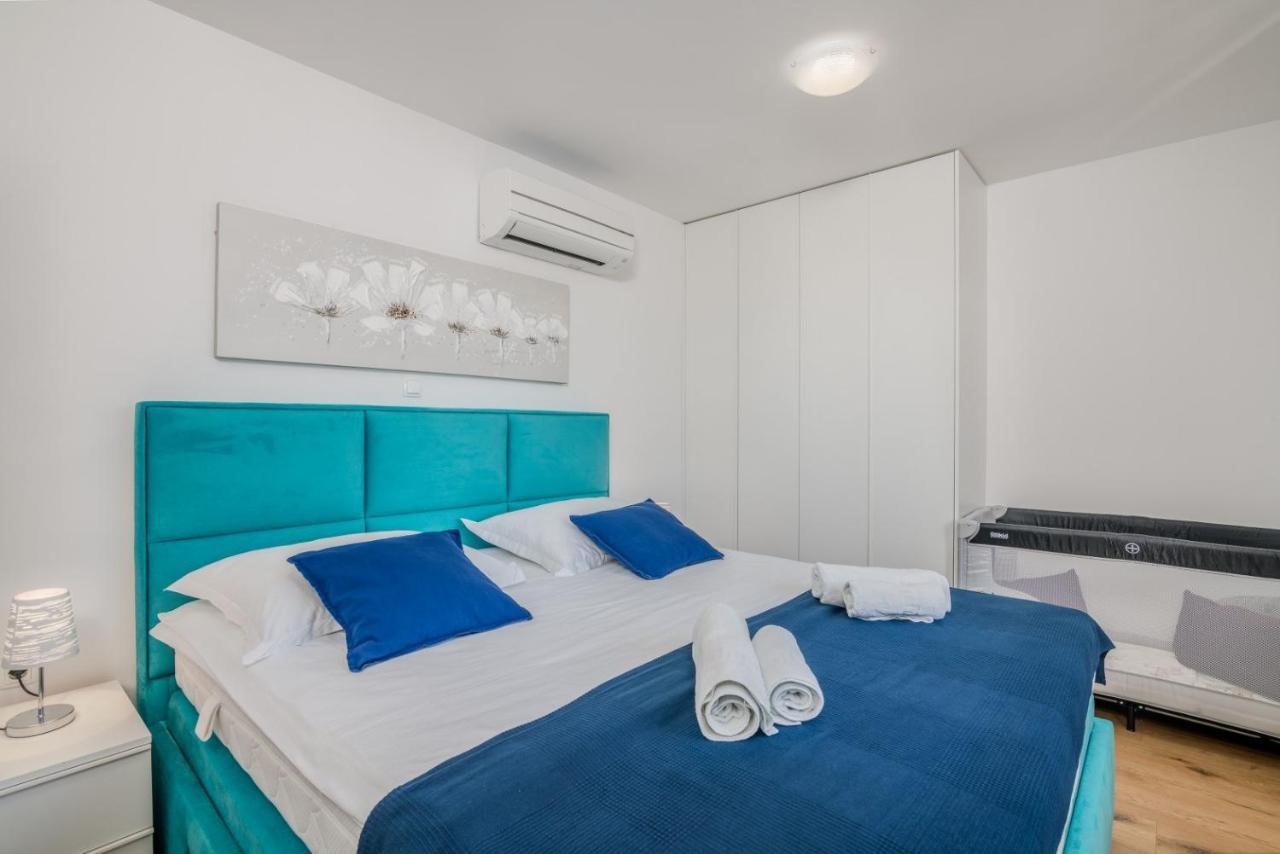 Apartments Elle Luxury Vantacici Малинська Екстер'єр фото