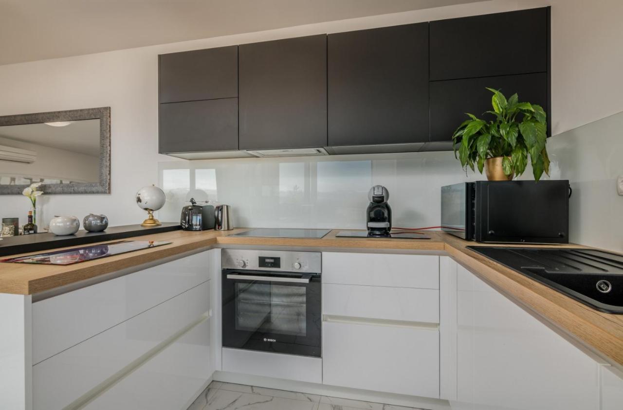 Apartments Elle Luxury Vantacici Малинська Екстер'єр фото