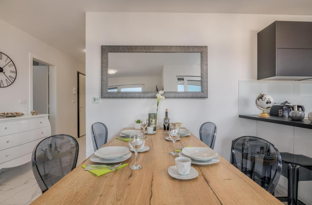 Apartments Elle Luxury Vantacici Малинська Екстер'єр фото