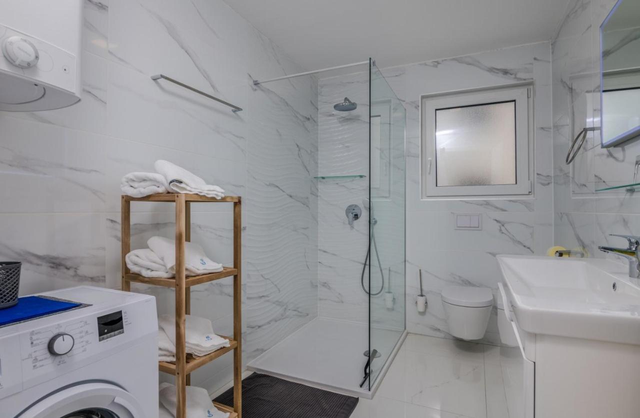 Apartments Elle Luxury Vantacici Малинська Екстер'єр фото