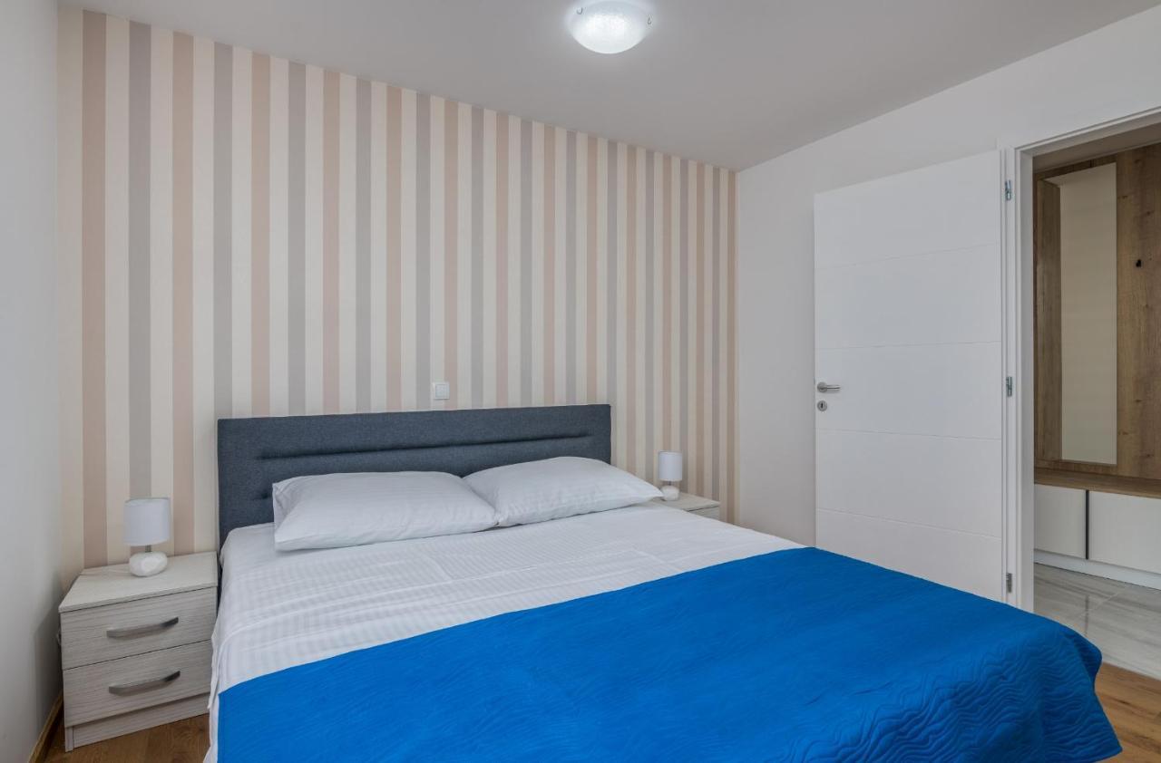 Apartments Elle Luxury Vantacici Малинська Екстер'єр фото