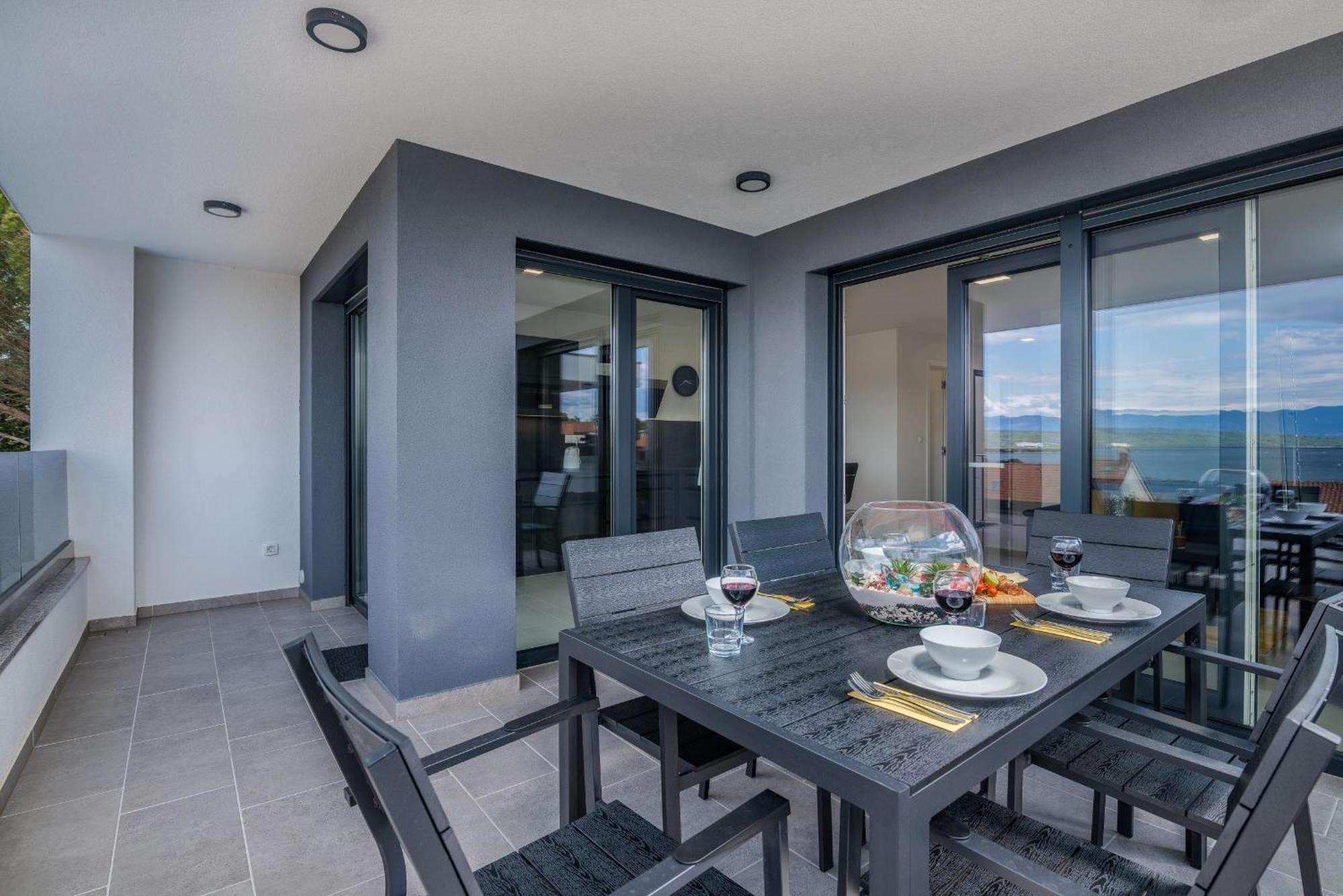 Apartments Elle Luxury Vantacici Малинська Номер фото