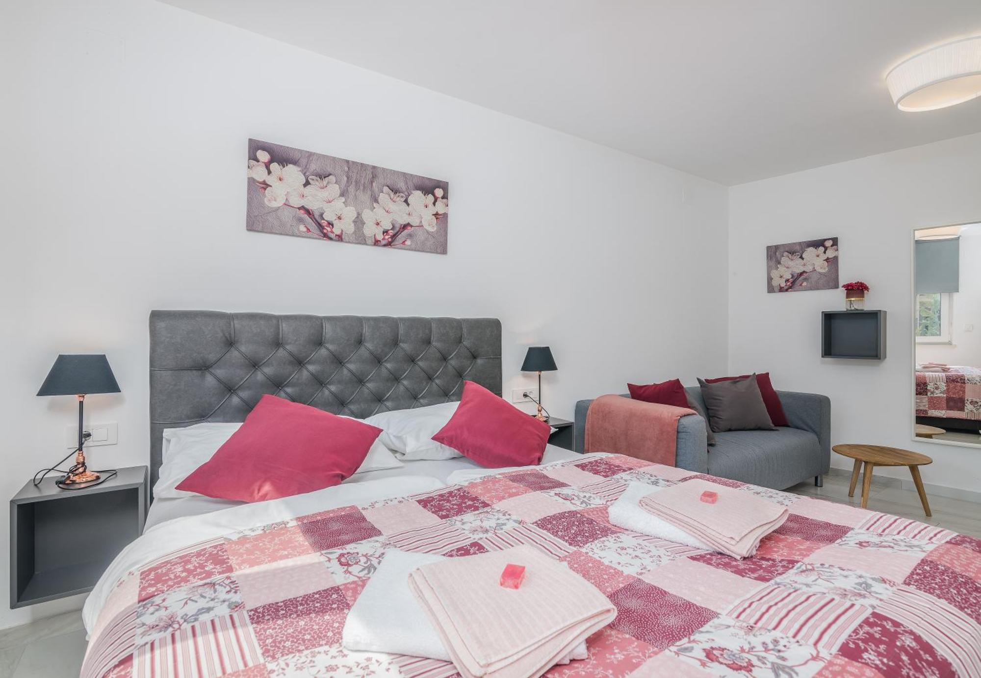 Apartments Elle Luxury Vantacici Малинська Екстер'єр фото